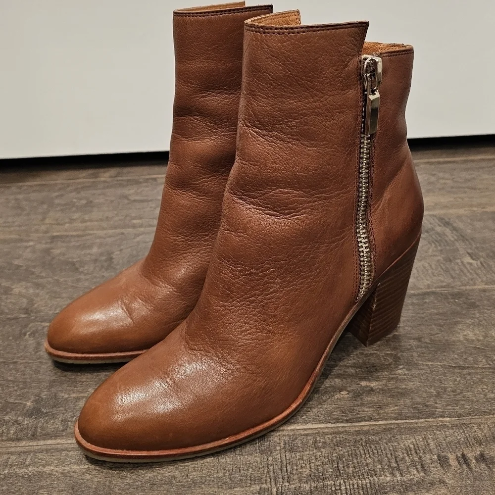 Kenneth Cole Ingrid Genuine Leather Ankle Boots Sz 8.5